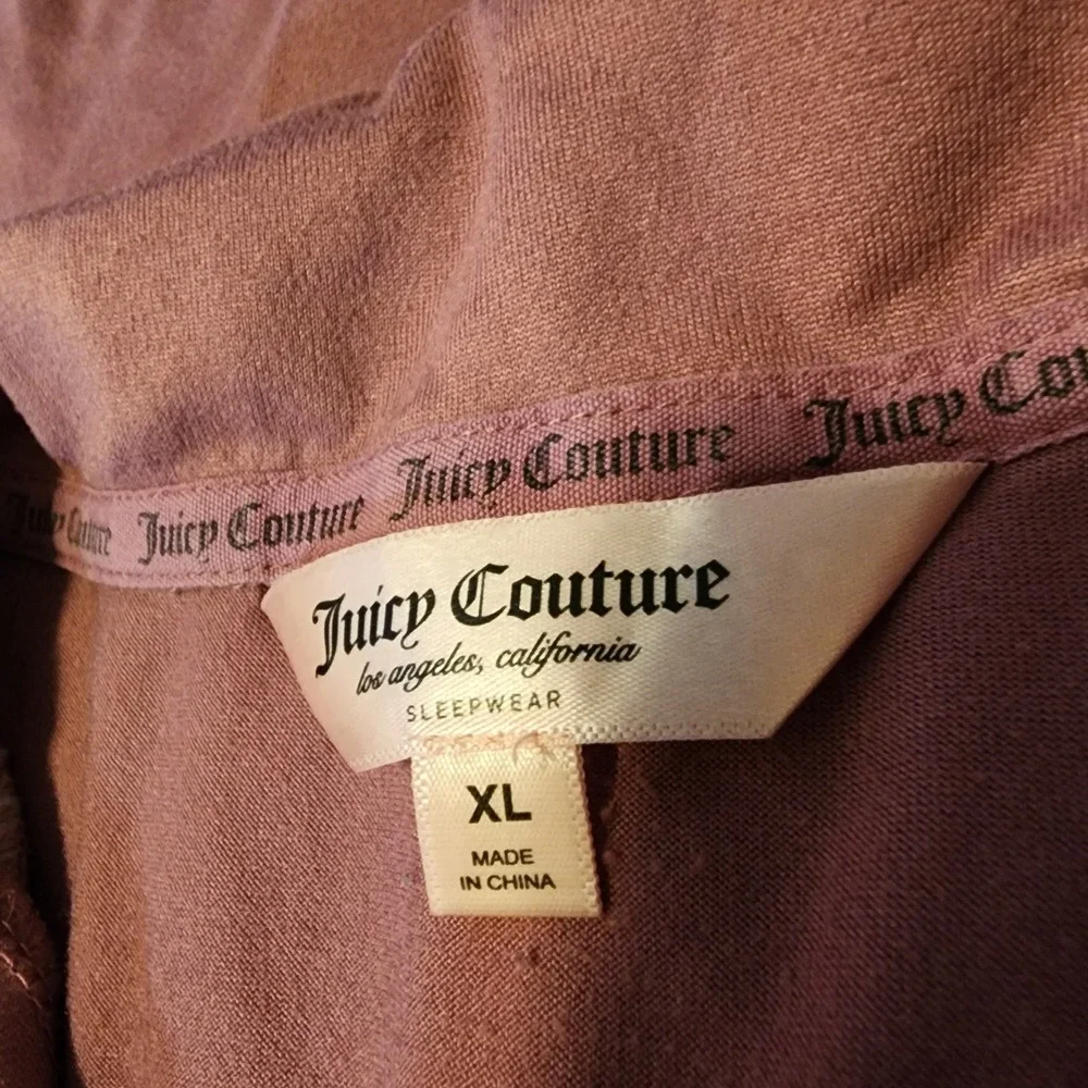 Juicy Couture Long‎ Pant Pajama Set Studded Mauve Sz L. Short Sleeve Button Up
